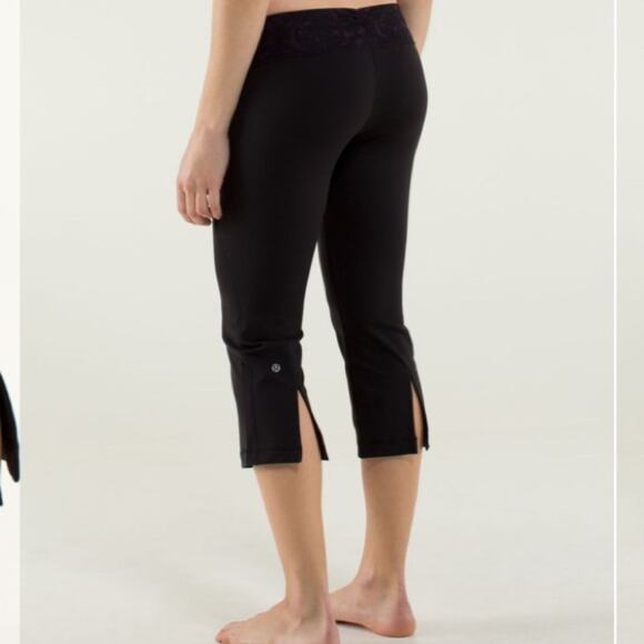 Lululemon Gather & Crow Crop *Full-On Luon Black‎ Size 4 - Picture 1 of 3